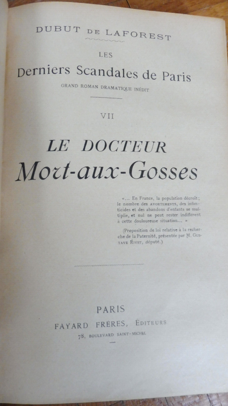Les Derniers scandales de Paris (Dubut de Laforest) s.d. 2 vol.