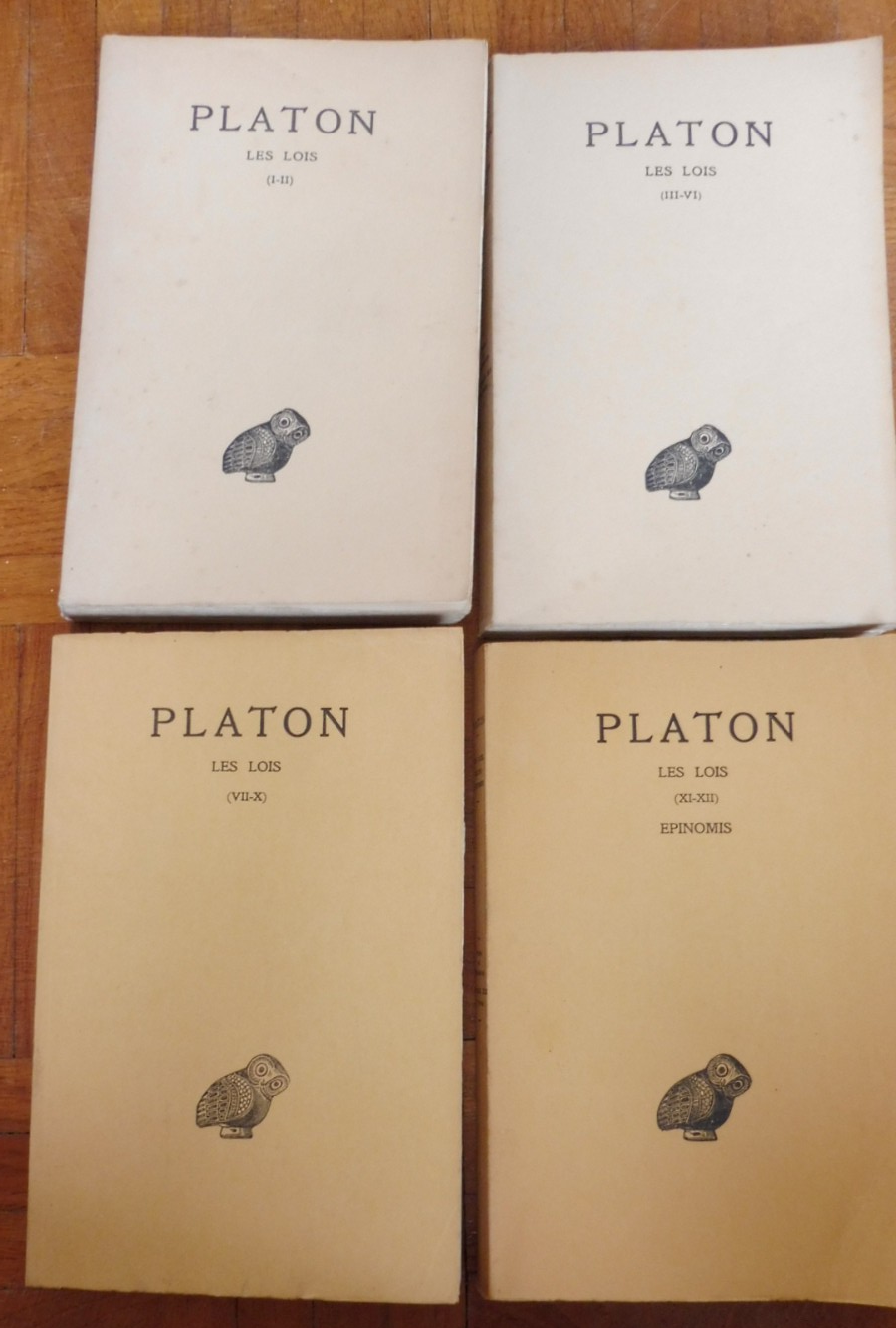 Les Lois (Platon) 1956 4 vol.