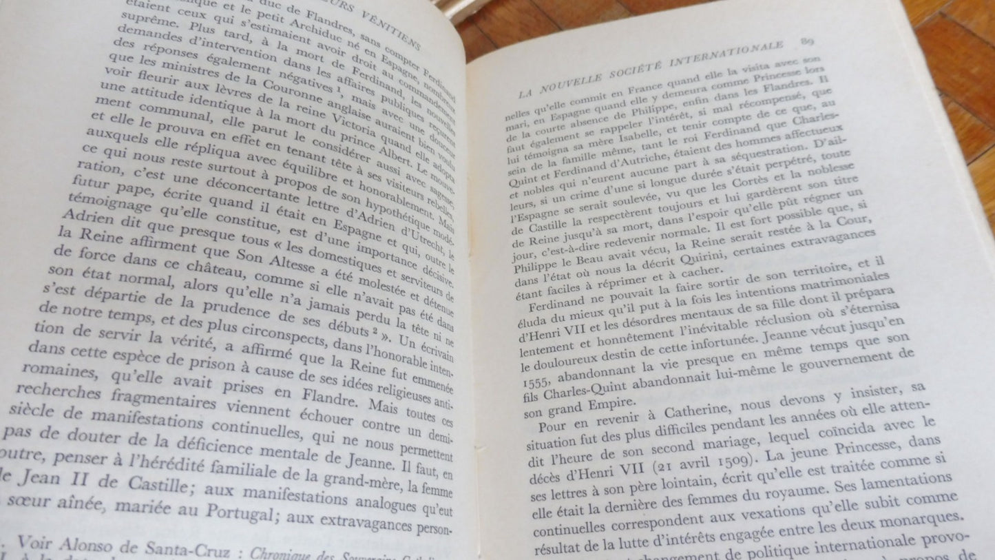 Le XVIe siècle vu par les ambassadeurs vénitiens (Oreste Ferrara) 1954