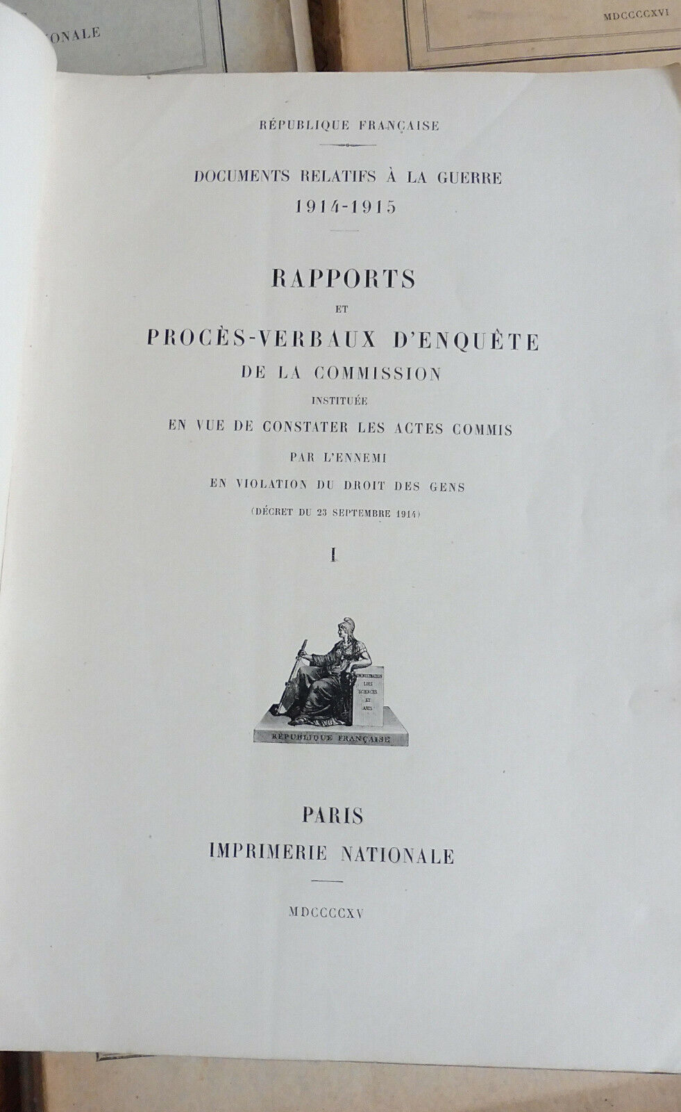 Document relatifs à la guerre de 1914-18 - Rapports et procès verbaux 5 vol.