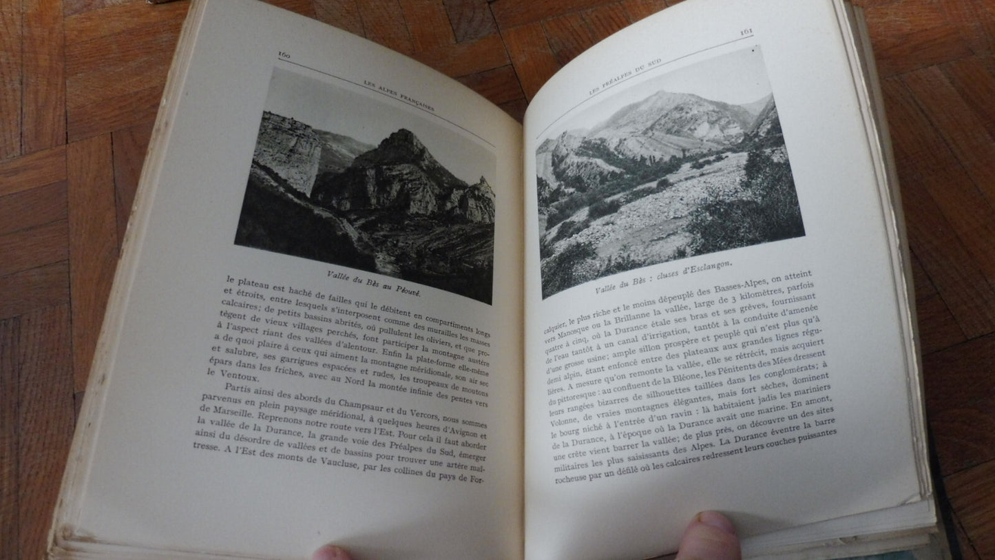 Les Alpes françaises à vol d'oiseau (R. Blanchard & Cpt. F. Seive) 1928