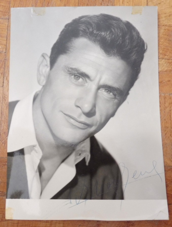 Photo signée Robert Lamoureux 10x14 cm
