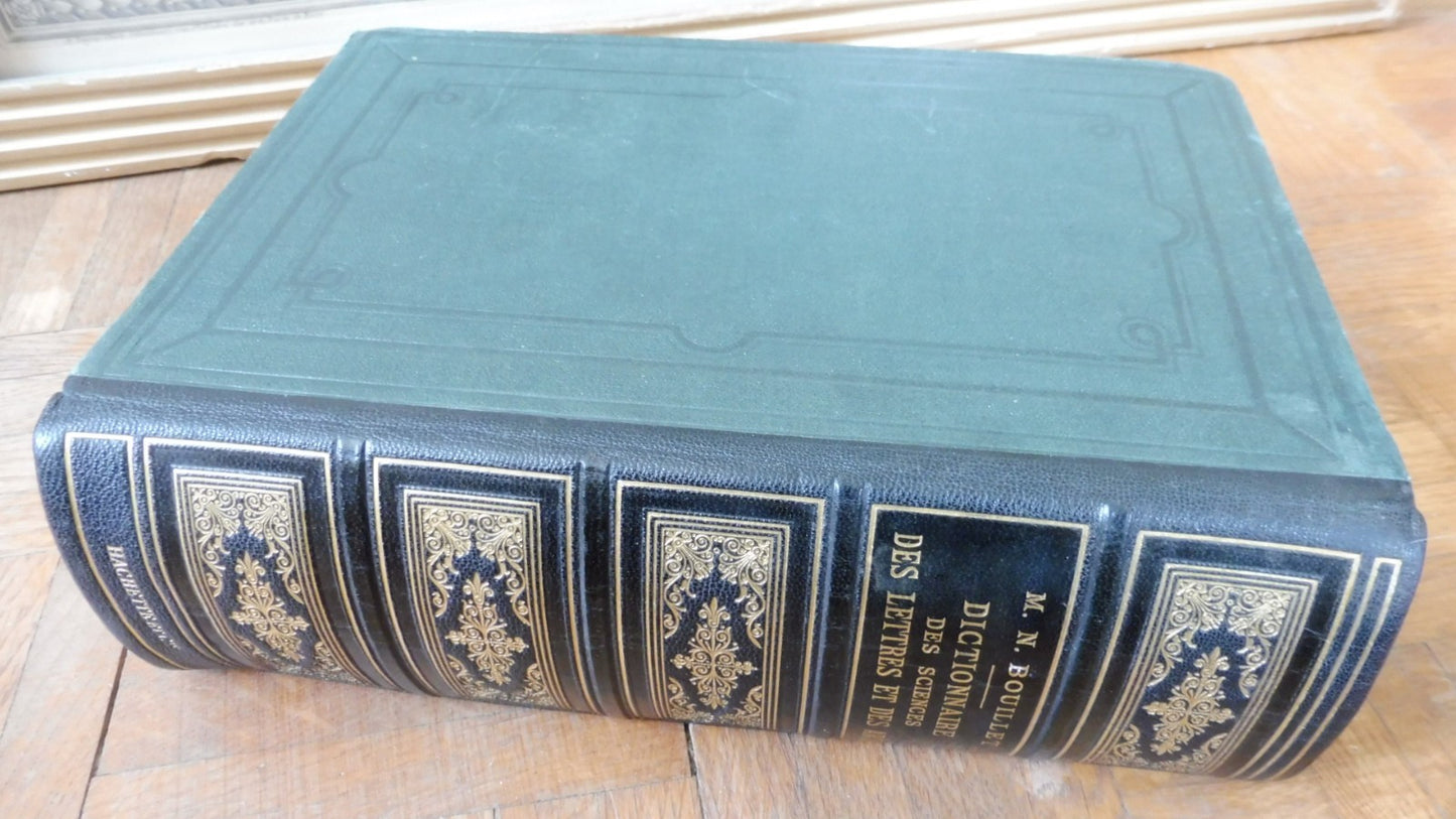 Dictionnaire des sciences des lettres et des arts (Bouillet) 1908