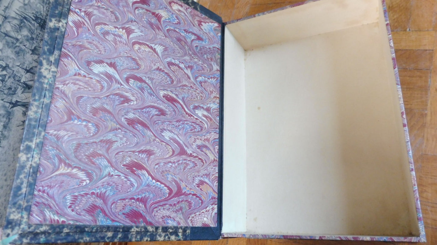 Livre à secret 21x28x7 cm