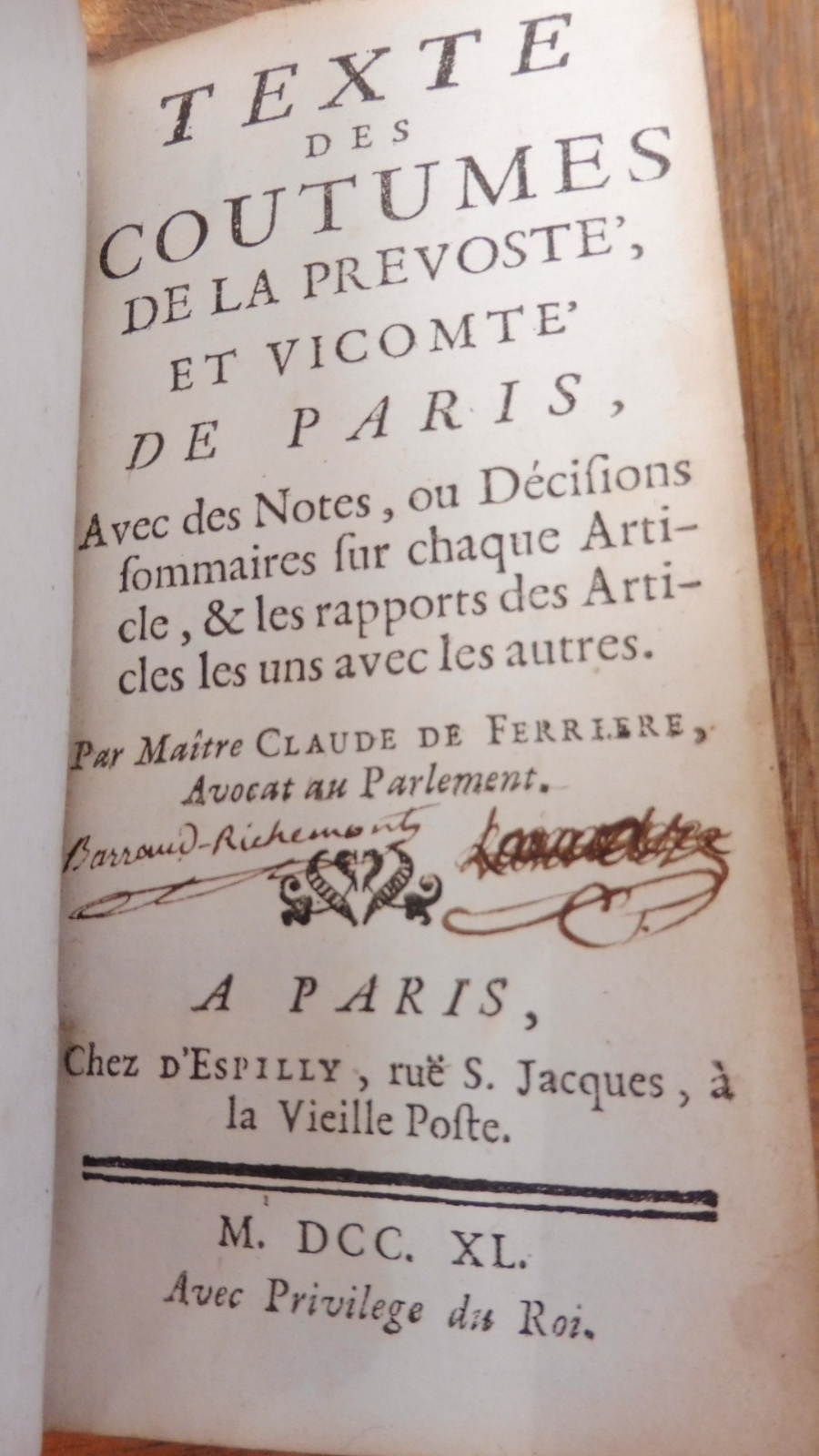 Texte des coutumes de la prévosté et vicomté de Paris (De Ferrière) 1740