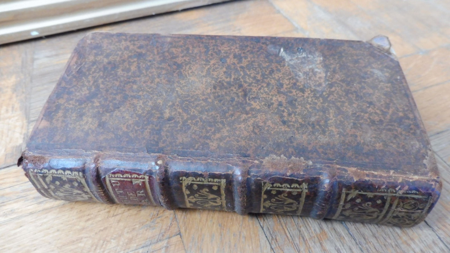 Texte des coutumes de la prévosté et vicomté de Paris (De Ferrière) 1740