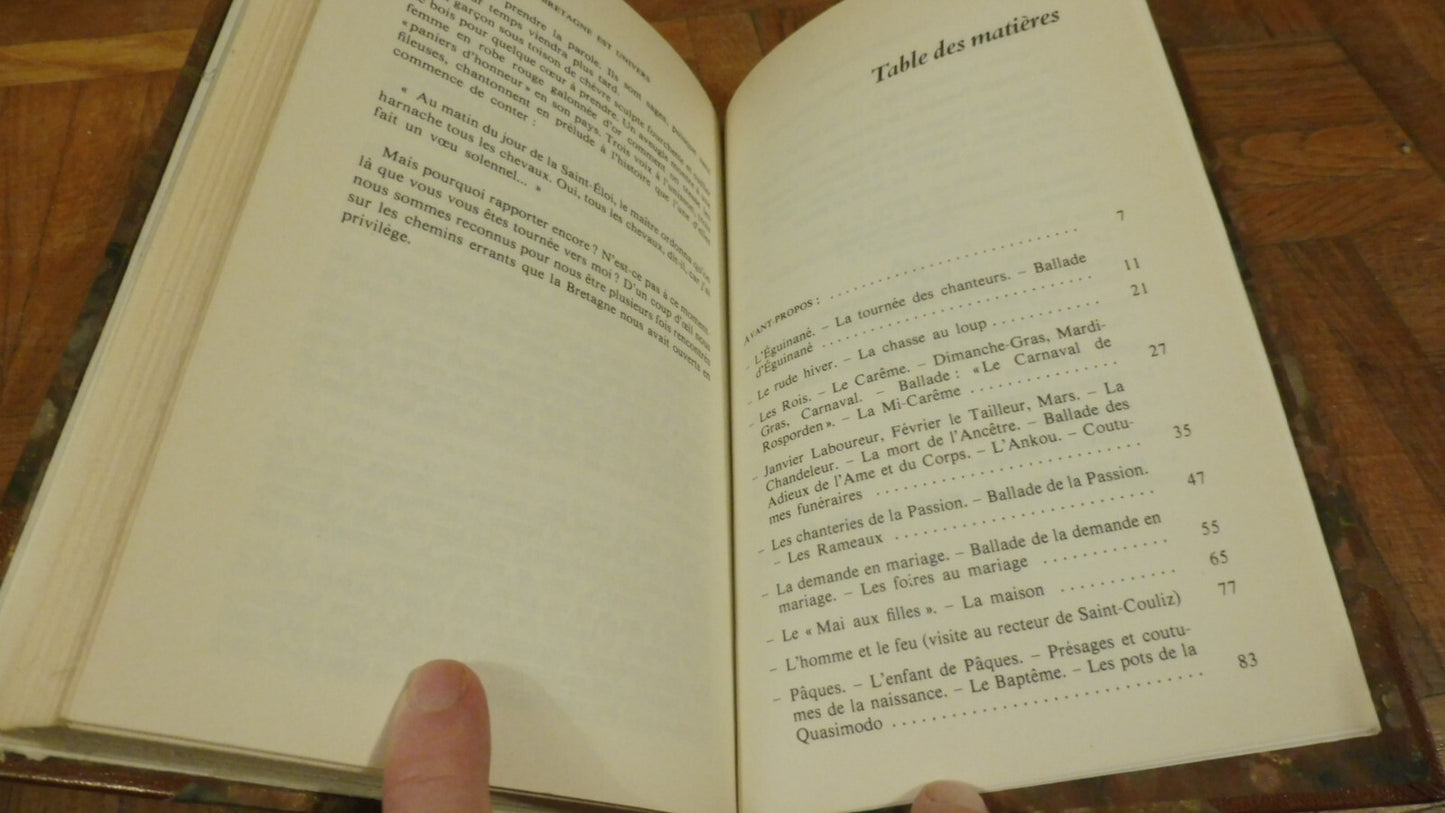 La Bretagne est univers. Traditions et coutumes (Jean-Pierre Foucher) 1976 ENVOI