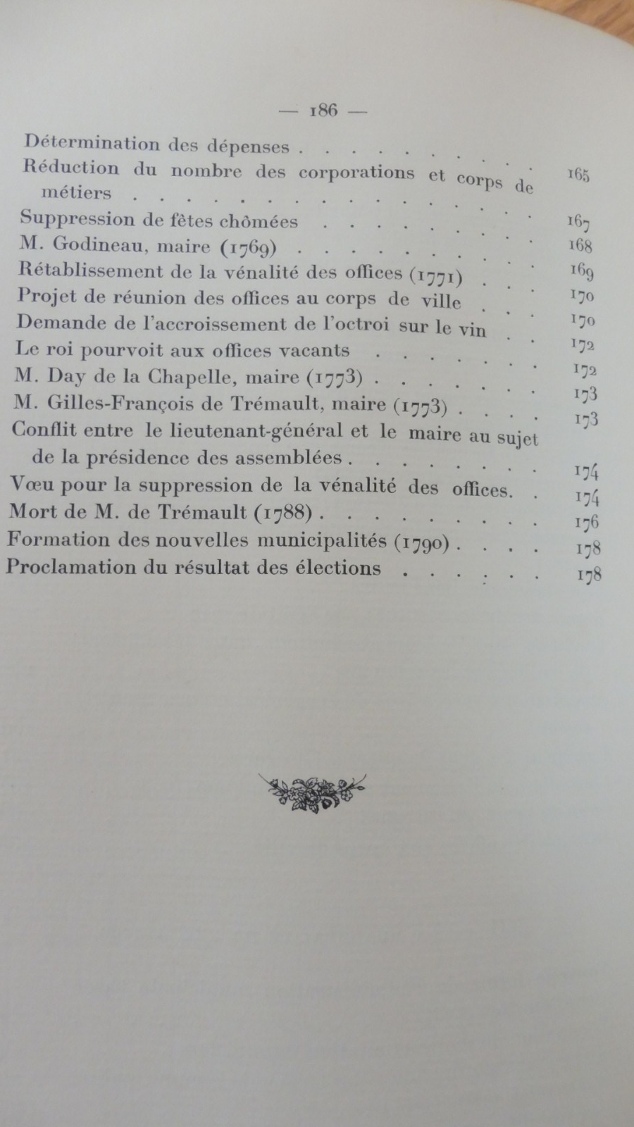Histoire municipale de Vendôme avant 1789 (De Trémault) 1904