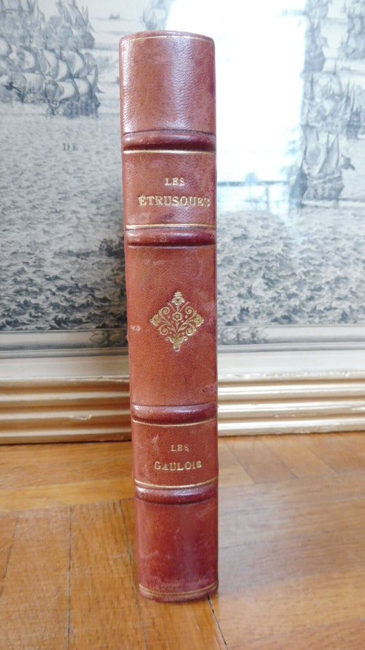 Les Etrusques (A. Hus) + Les Gaulois (R. Pernoud) 2 tomes en 1 vol. 1957-59