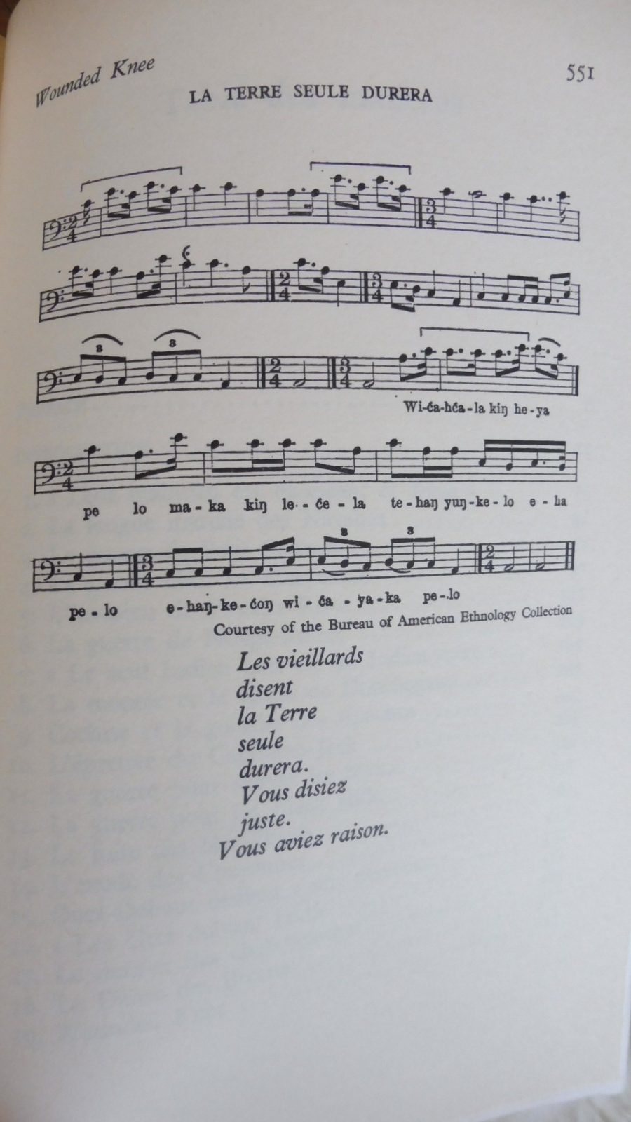 Enterre mon coeur. La longue marche des Indiens vers la mort (Dee Brown) 1973