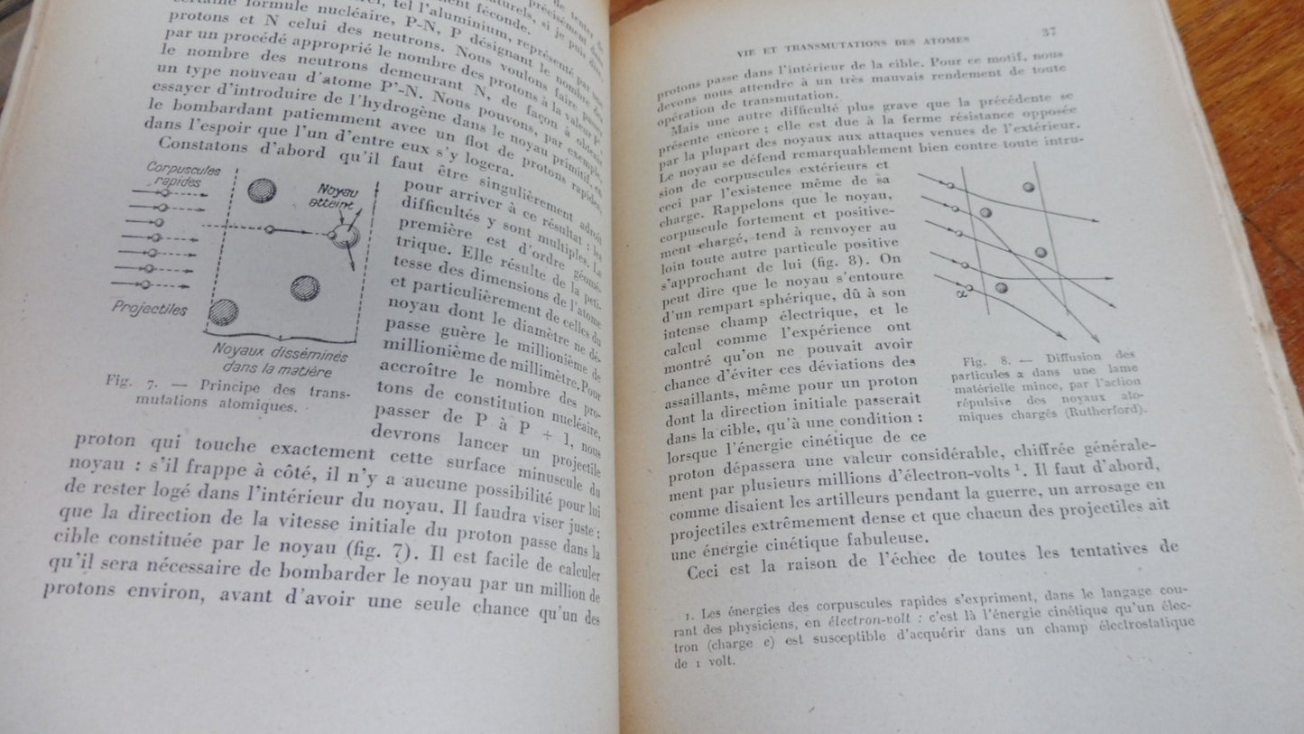 Vie et transmutations des atomes (Jean Thubaud) 1944
