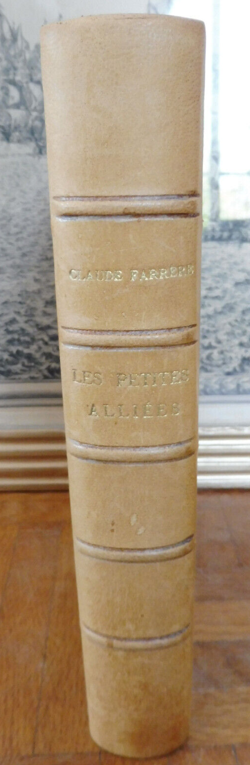 Les Petites alliées (Claude Farrère)1927 illus. Brissaud RIVES