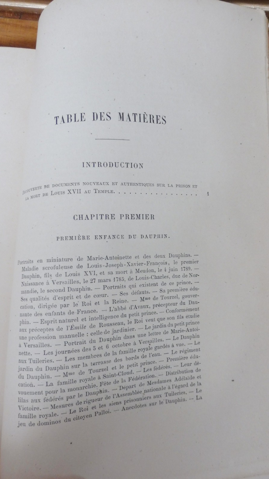 Louis XVII, son enfance, sa prison et sa mort au Temple (R. Chantelauze) 1884
